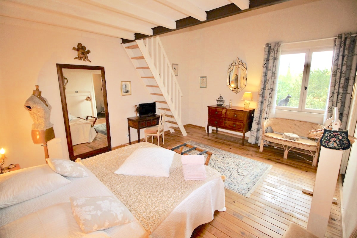 Chambre d'hôtes de charme en location dans les Pyrénées-Orientales - Ambiance romantique