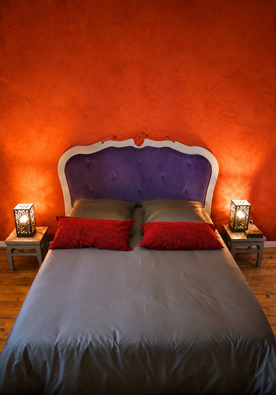 Chambre d’hôtes Orientale à Thuir avec lit double et décoration chaleureuse
